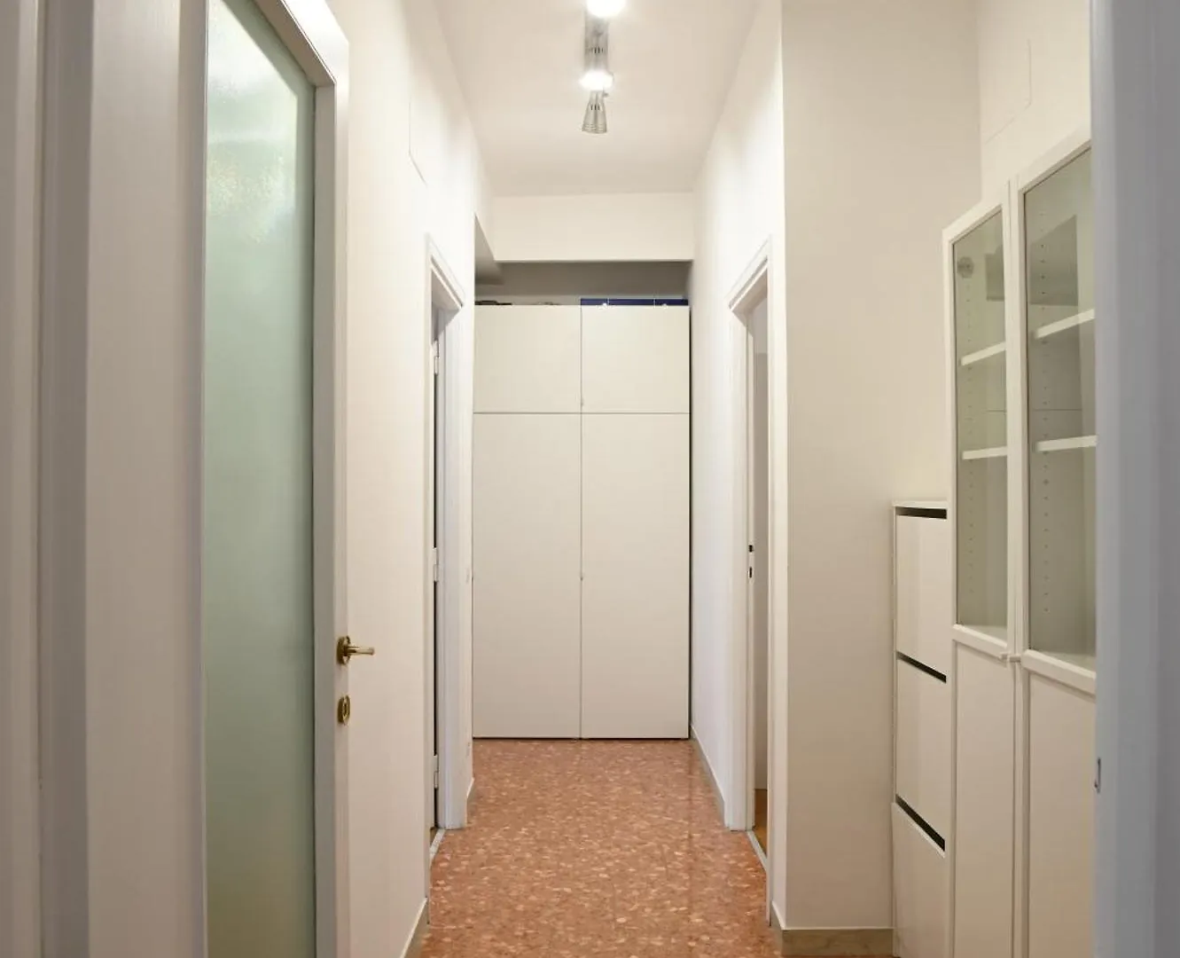 Vatican Firefly House Rome 0*,  Italy